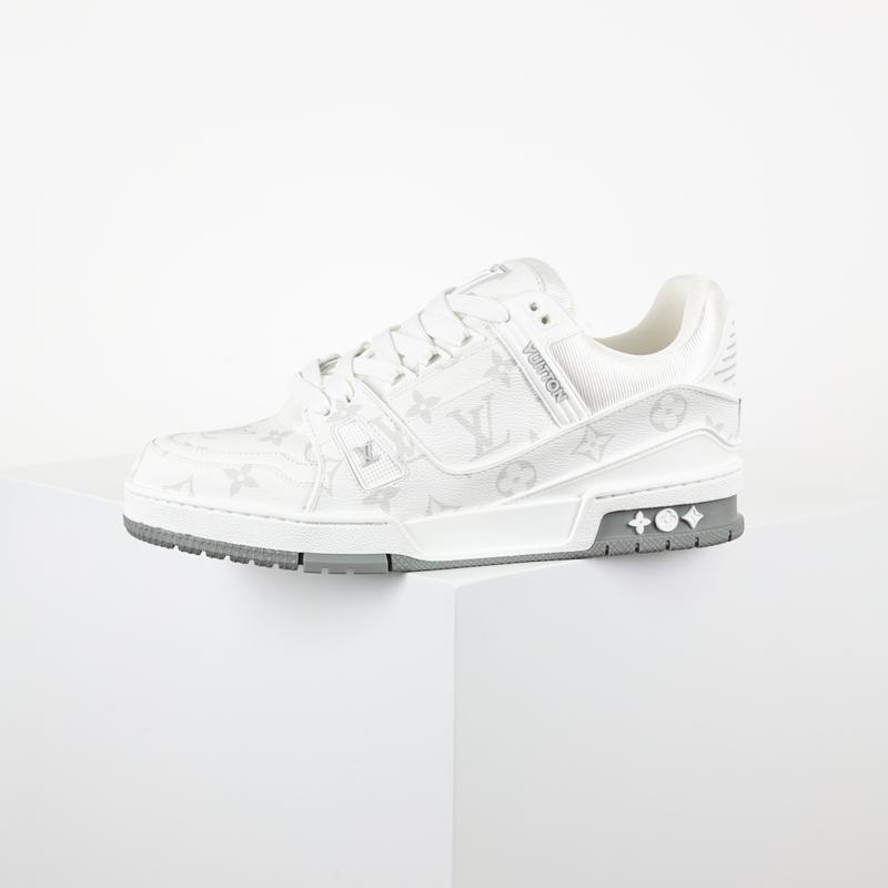 LV Trainer Blanc Monogram 147927