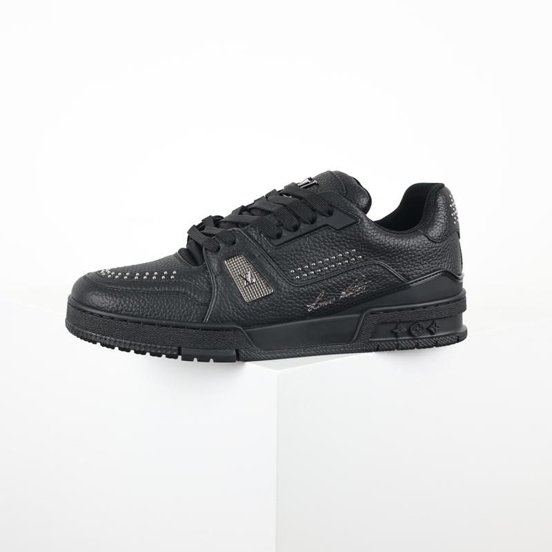 LV Trainer Noir Argent 073224