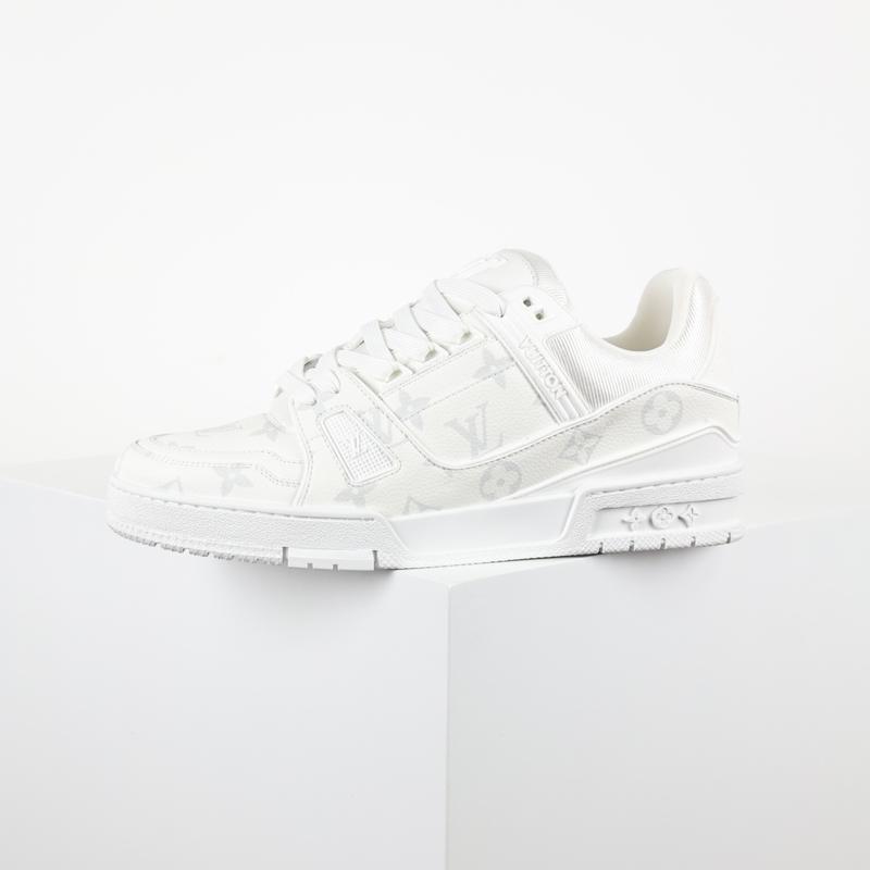 LV Trainer Blanc Monogram 705535
