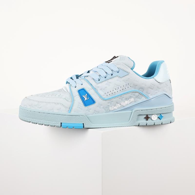LV Trainer Bleu Ciel Monogram 906546