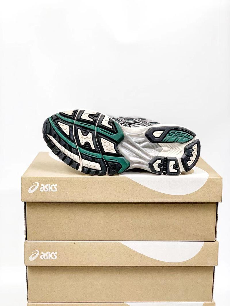 Noir Argent Vert 36-47 (demi-pointures) 1203A761-101