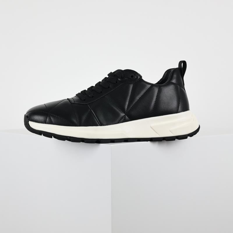 Prada Noir Matelasse 765817